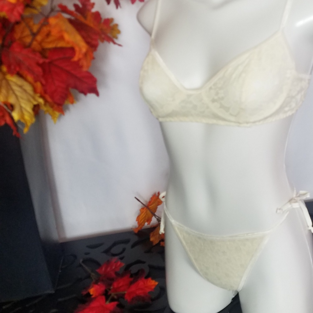 Bra-Top & Thong